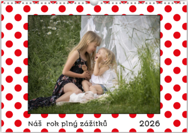Vytvořte si vlastní fotokalendář jako osobní dárek plný vzpomínek. - Červený puntík